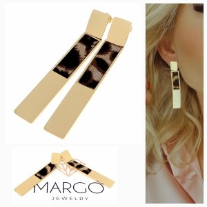 gold earrings made of stainless steel