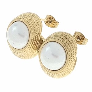 gold earrings made of stainless steel