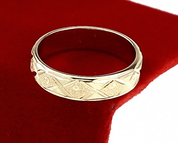 zlatý prsten 18,60 mm. zlacený záběr xuping