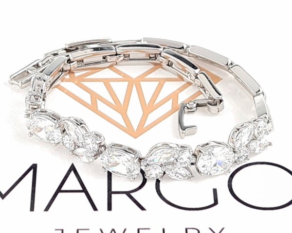 Armband aus 18 Karat vergoldetem Gold