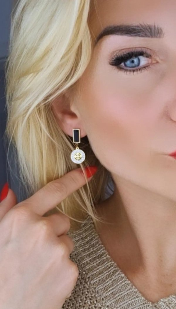 goldene Ohrringe aus Edelstahl
