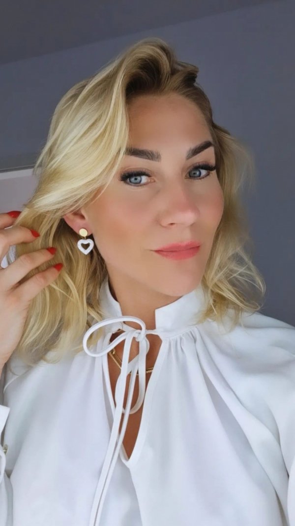 goldene Ohrringe aus Edelstahl