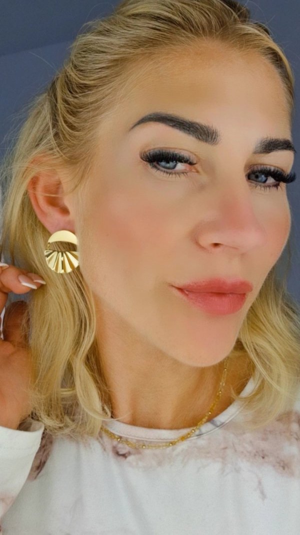 goldene Ohrringe aus Edelstahl