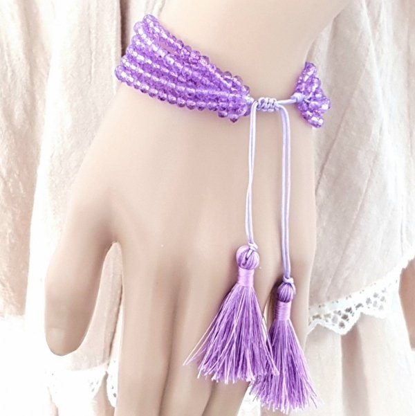 GOLDENES ARMBAND MIT EDELSTAHL