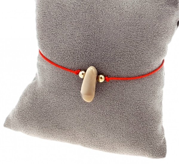 GOLDENES ARMBAND MIT EDELSTAHL