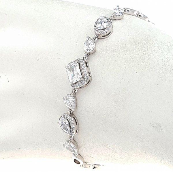 Armband aus 18 Karat vergoldetem Gold