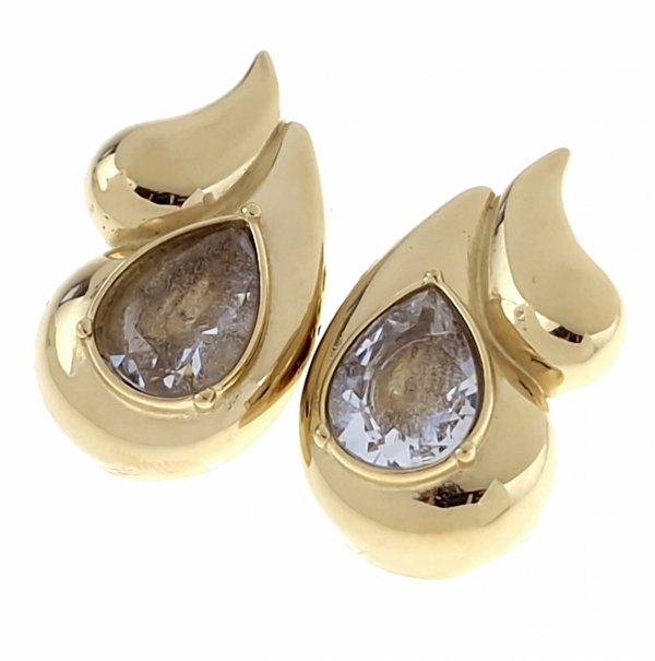 goldene Ohrringe aus Edelstahl