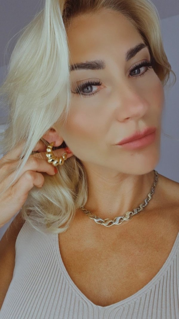 goldene Ohrringe aus Edelstahl