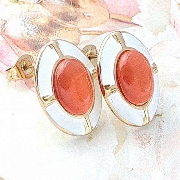 gold earrings made of stainless steel