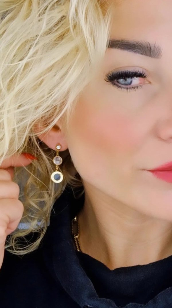 gold earrings made of stainless steel