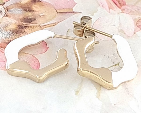 gold earrings made of stainless steel