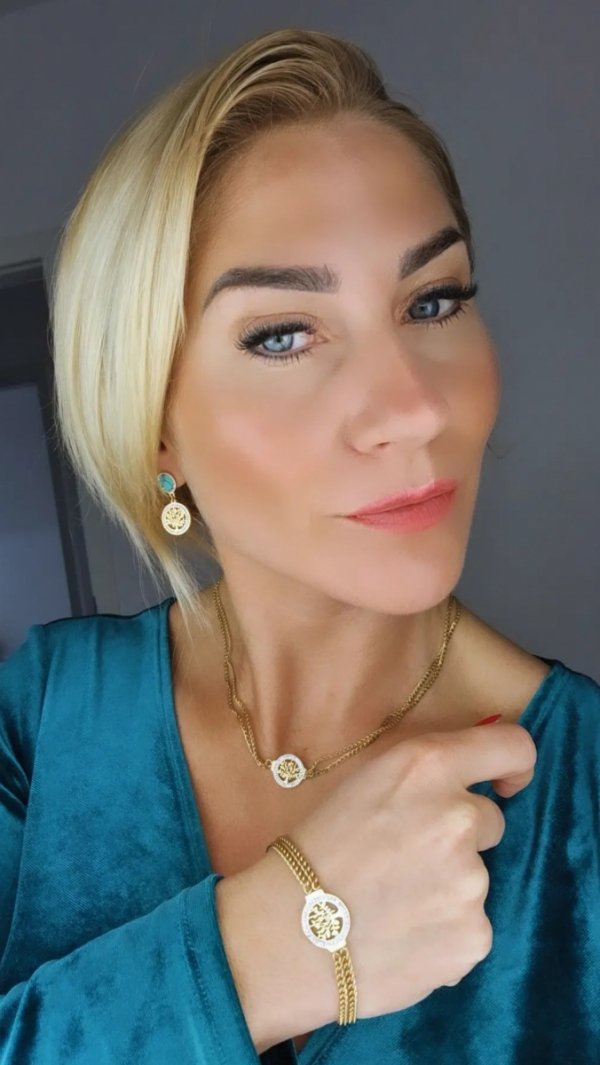 gold earrings made of stainless steel