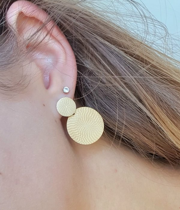 gold earrings made of stainless steel