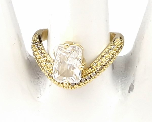 gold ring 17,00mm. gold-plated engagement xuping