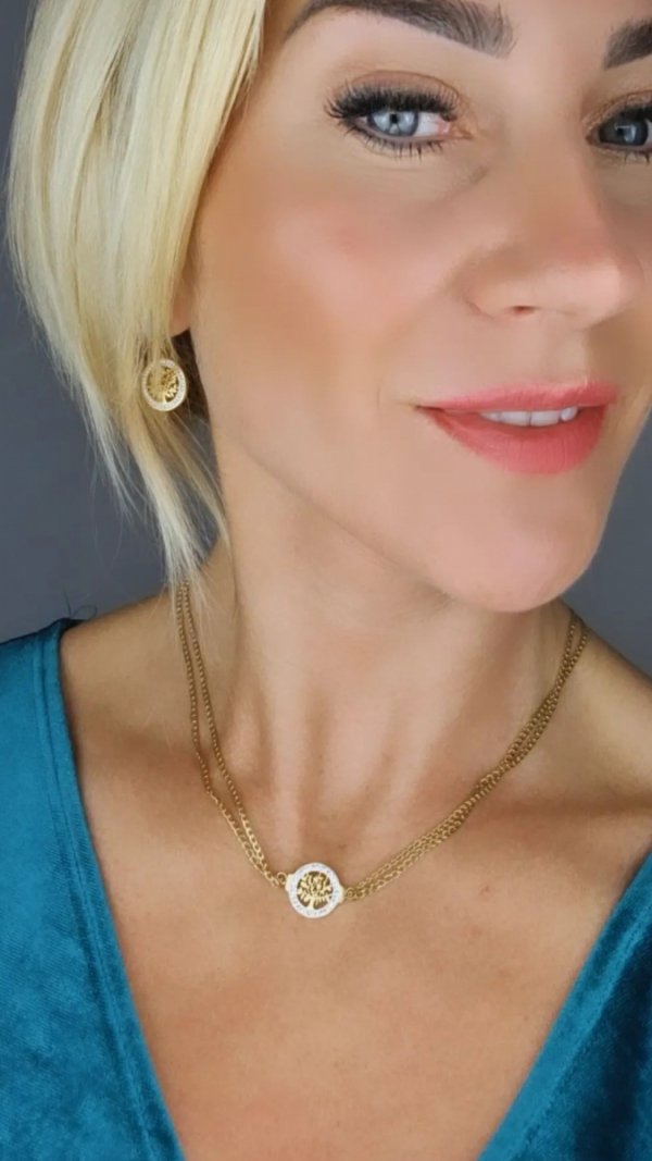 gold earrings made of stainless steel