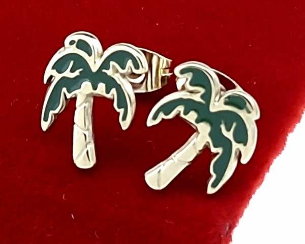 gold earrings made of stainless steel