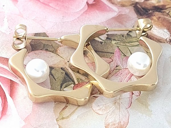 gold earrings made of stainless steel