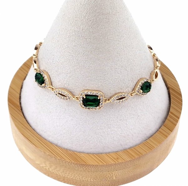 gold bracelet for a gold-plated leg