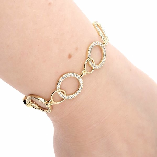 gold bracelet for a gold-plated leg