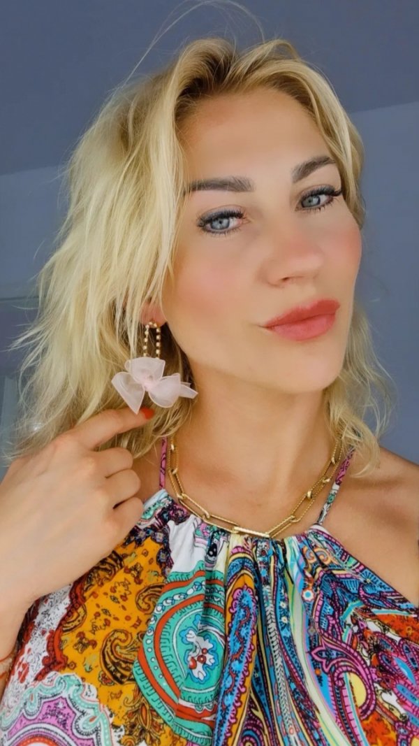 Golden earrings silk flowers