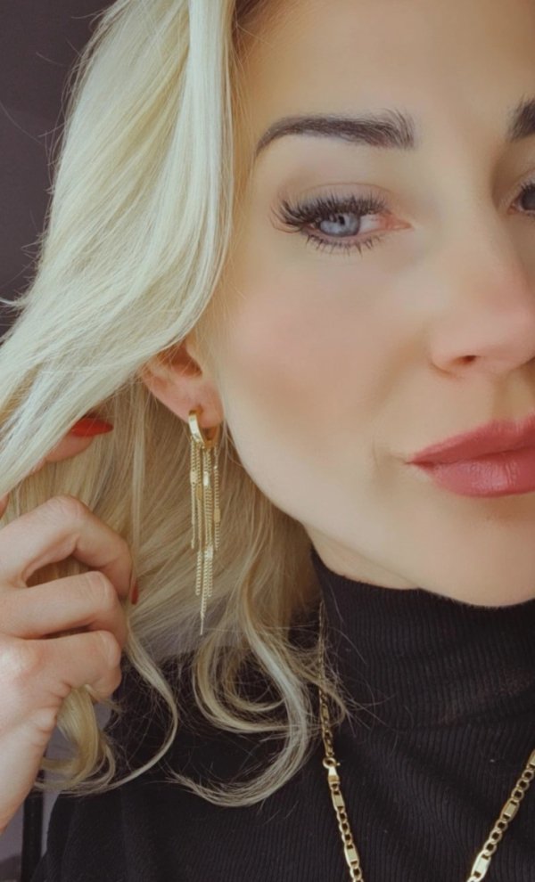gold earrings made of stainless steel