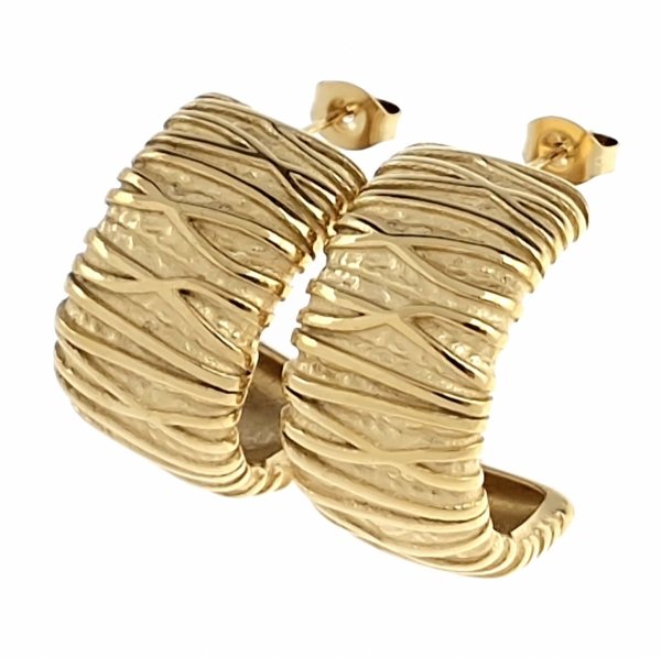 gold earrings made of stainless steel