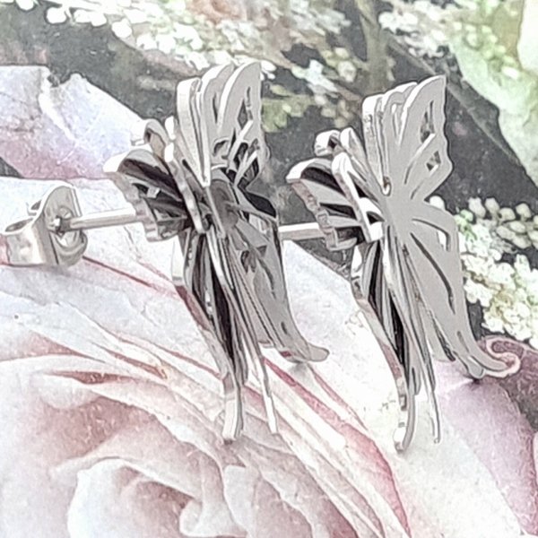 gold earrings made of stainless steel