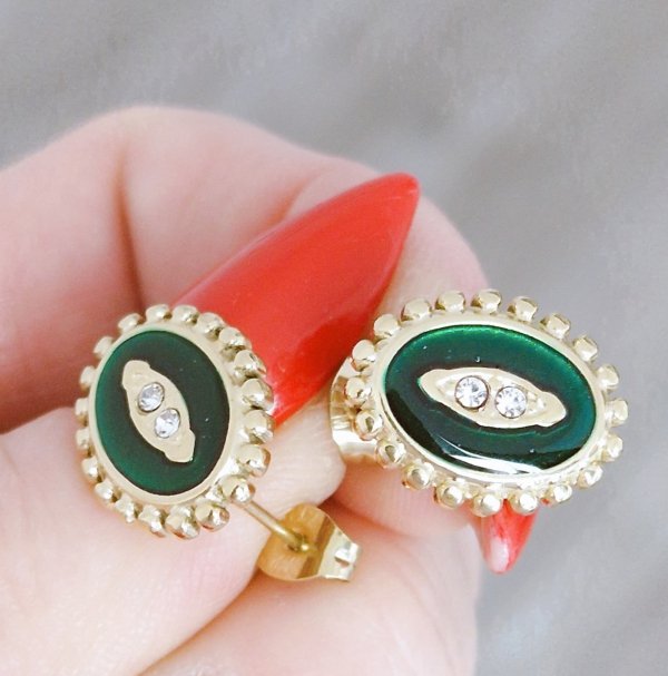 gold earrings made of stainless steel