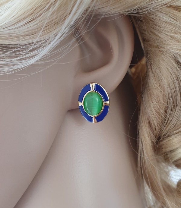 gold earrings made of stainless steel