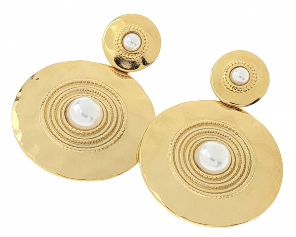 gold earrings made of stainless steel