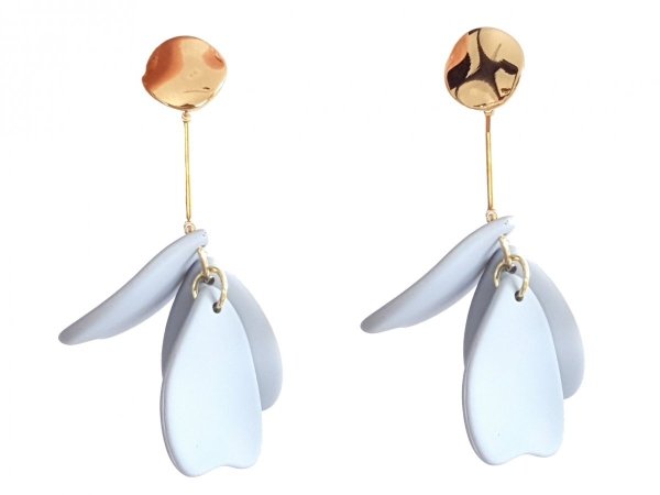 Golden earrings silk flowers