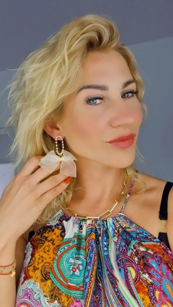 Golden earrings silk flowers