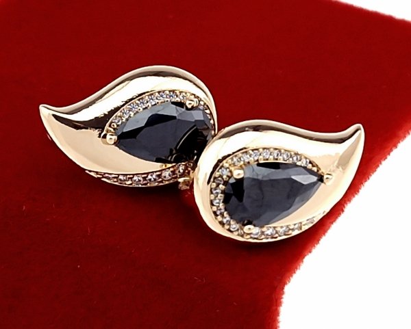 exclusive swarovski gold-plated earrings