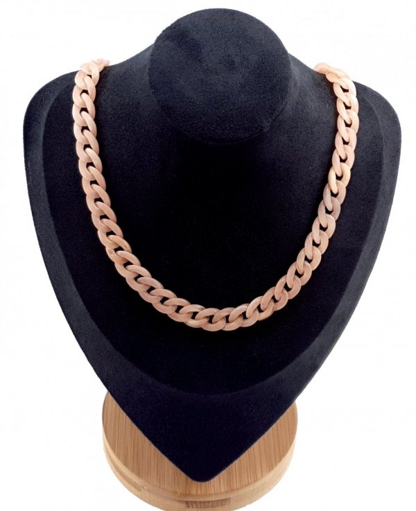 Gold chain acrylic necklace