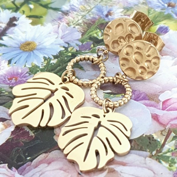gold earrings made of stainless steel