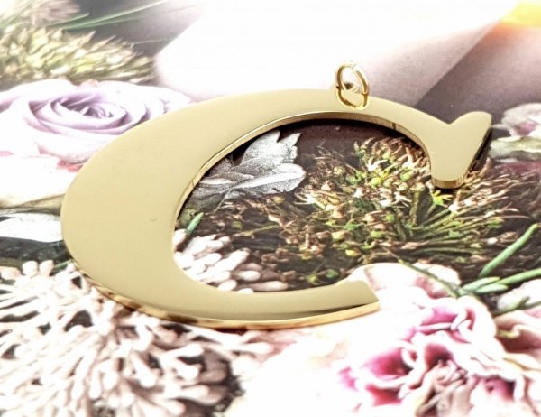 gold pendant stainless steel