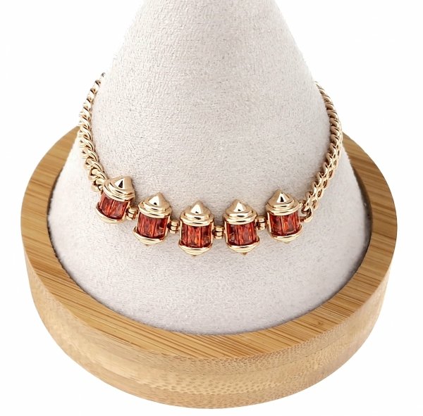gold bracelet for a gold-plated leg