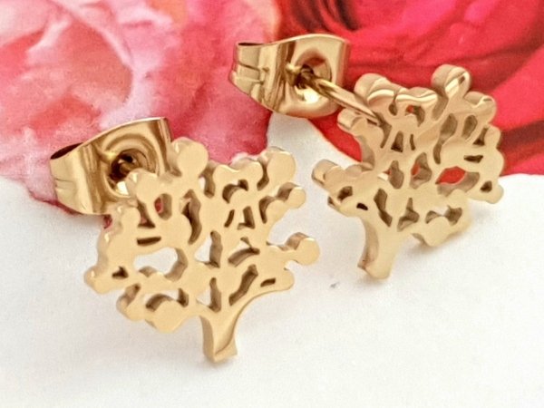 gold earrings made of stainless steel