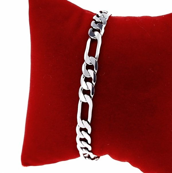 gold bracelet for a gold-plated leg