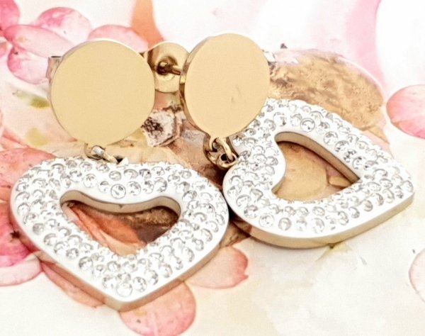 gold earrings made of stainless steel