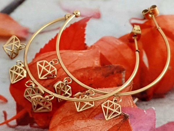 gold earrings made of stainless steel