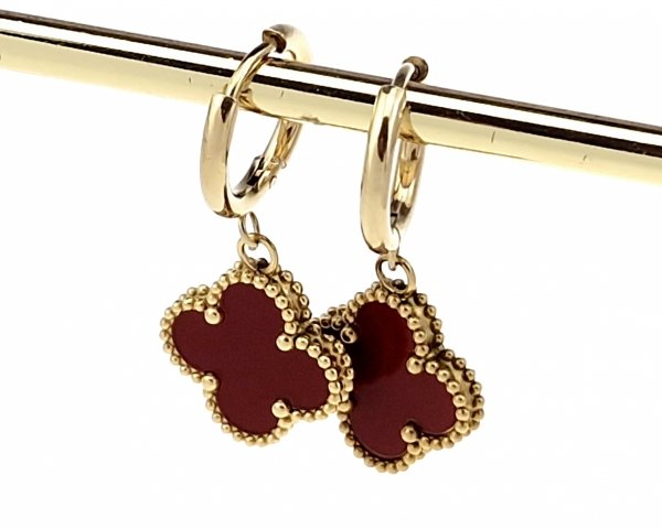 gold earrings made of stainless steel