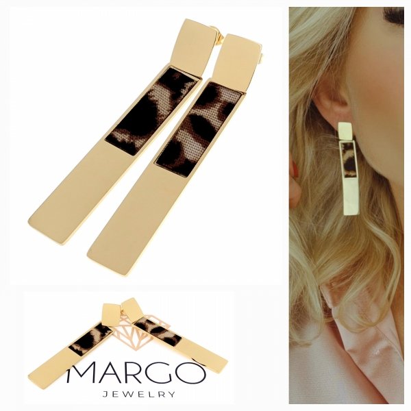 gold earrings made of stainless steel