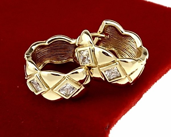 gold plated earrings with exclusive cubic zirconia