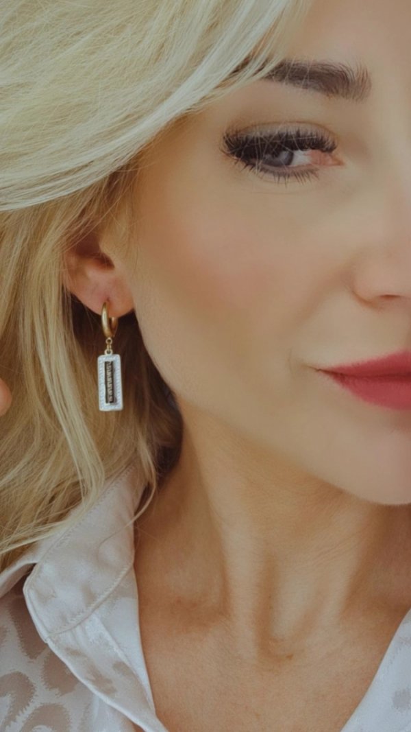 gold earrings made of stainless steel
