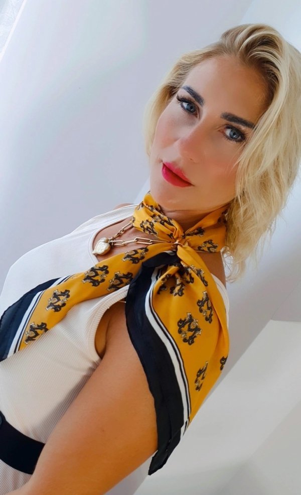 hair band that looks like a scarf