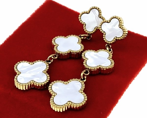 gold earrings made of stainless steel