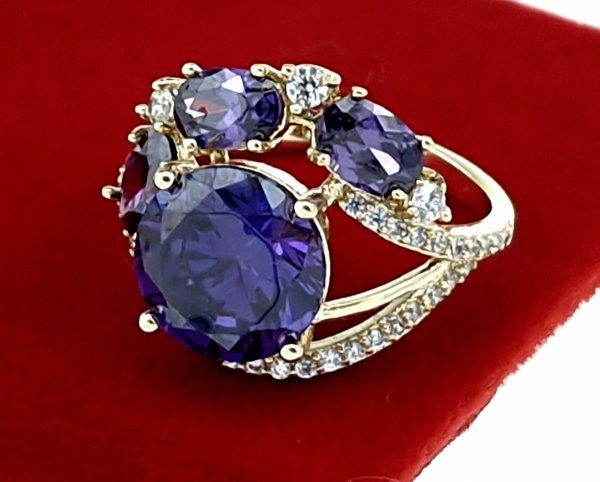 1570 Pierścionek złoty zaręczynowy błyszczący cyrkonie pozłacany 14k