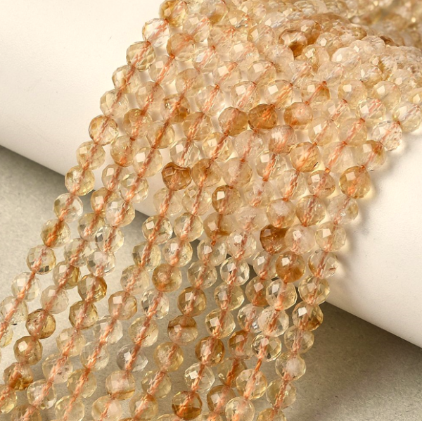 944 Naturalny cytryn fasetowany, okrągłe, 4 mm, otwór: 0,7 mm, około 88 szt./pasmo, 14,96'' (38 cm)