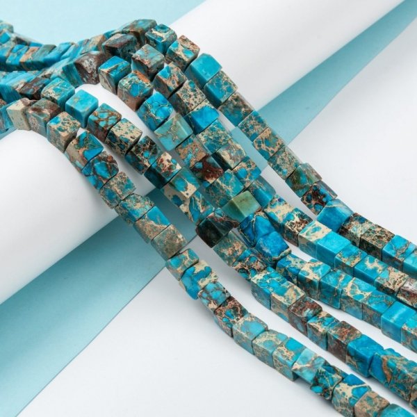 529d Jaspis cesarski kamień naturalny, kształt kostki 7x7x7mm